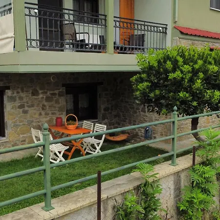 Postmans Under Meteora