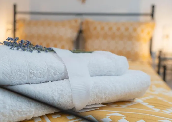 Postmans Under Meteora