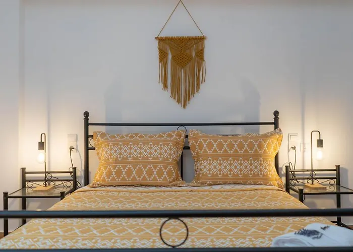 Postmans Under Meteora * Kalambaka