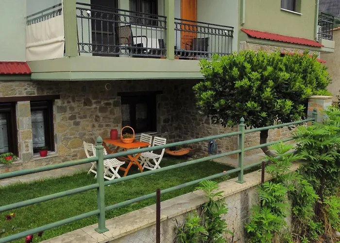 Postmans Under Meteora